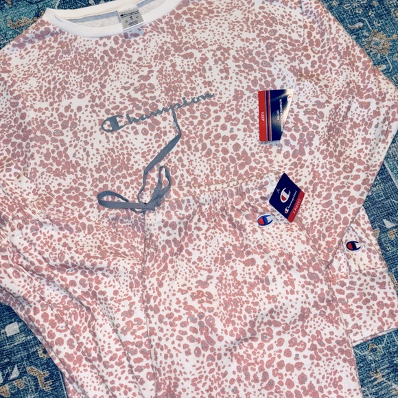 🆕CHAMPION Pink Leopard Hacci Pajama Set, Size Medium - Picture 3 of 14